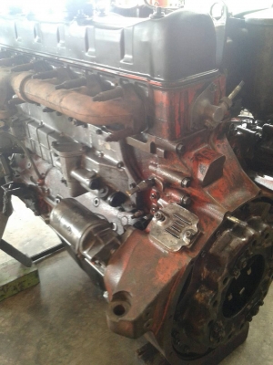 ขายเครื่องยนต์ 6SD1-240 แรงม้า สวยๆ ติดดีมาก