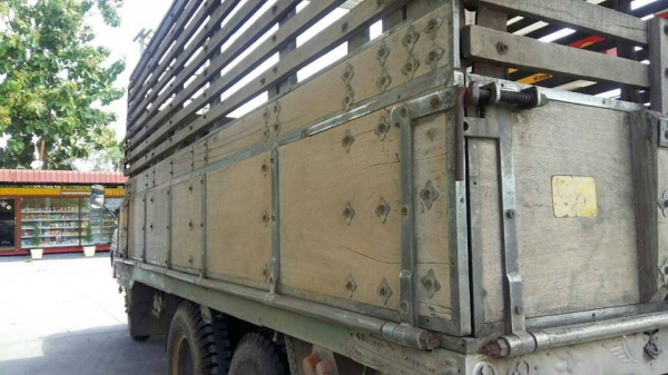 ขายหัวยาว เครื่อง175แรง สภาพพร้อมใช้งาน เอกสารพร้อมโอน สนใจโทร 090-8588220คุณนะ 093-3258446คุณบิว หรือเข้าดูสินค้าอื่นๆได้ที่ www.truck.in.th/498 หรือเพจFacebook ณรงค์ ซื้อขายรถมือสอง (เว็บไซต์ส่วนตัว) หรือFacebook ตลาดรถมือสอง คุณนะ