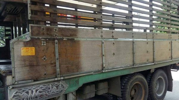 ขายหัวยาว เครื่อง175แรง สภาพพร้อมใช้งาน เอกสารพร้อมโอน สนใจโทร 090-8588220คุณนะ 093-3258446คุณบิว หรือเข้าดูสินค้าอื่นๆได้ที่ www.truck.in.th/498 หรือเพจFacebook ณรงค์ ซื้อขายรถมือสอง (เว็บไซต์ส่วนตัว) หรือFacebook ตลาดรถมือสอง คุณนะ