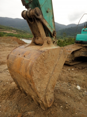 ขายรถแบคโฮ KOBELCO SK200-8 YN12 super เอกสารอินวอย ไมล์ 12027 ชม. ราคา 1650000