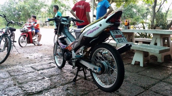 ขาย ฮอนด้าเเดช มีเล่มทะบียน+ชุดโอน ภาษีขาดเกิน 3 ปี(ต้องเอาไปจดใหม่) ค่าตัว 6000 บาท สนใจโทร.089-8054390 โอ๋ ลพบุรี ขาย ฮอนด้าเเดช มีเล่มทะบียน+ชุดโอน ภาษีขาดเกิน 3 ปี(ต้องเอาไปจดใหม่) ค่าตัว 6000 บาท สนใจโทร.089-8054390 โอ๋ ลพบุรี