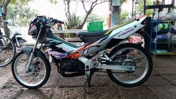 ขาย ฮอนด้าเเดช มีเล่มทะบียน+ชุดโอน ภาษีขาดเกิน 3 ปี(ต้องเอาไปจดใหม่) ค่าตัว 6000 บาท สนใจโทร.089-8054390 โอ๋ ลพบุรี ขาย ฮอนด้าเเดช มีเล่มทะบียน+ชุดโอน ภาษีขาดเกิน 3 ปี(ต้องเอาไปจดใหม่) ค่าตัว 6000 บาท สนใจโทร.089-8054390 โอ๋ ลพบุรี