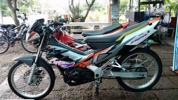 ขาย ฮอนด้าเเดช มีเล่มทะบียน+ชุดโอน ภาษีขาดเกิน 3 ปี(ต้องเอาไปจดใหม่) ค่าตัว 6000 บาท สนใจโทร.089-8054390 โอ๋ ลพบุรี ขาย ฮอนด้าเเดช มีเล่มทะบียน+ชุดโอน ภาษีขาดเกิน 3 ปี(ต้องเอาไปจดใหม่) ค่าตัว 6000 บาท สนใจโทร.089-8054390 โอ๋ ลพบุรี