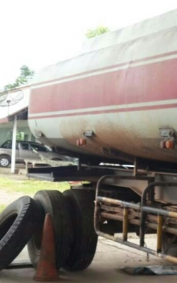 สิบล้อ แม่ลูก2เพา  อีซูซุ ยูโรทู 270 ปี46 บรรทุกน้ำ สภาพเดิมสวยพร้อมใช้งาน ทะเบียนพร้อมโอน ราคา1,250,000บ ต่อรอง