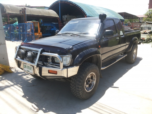 TOYOTA SR5 LN111ตัวประกอบนอก  เครื่อง 3 L