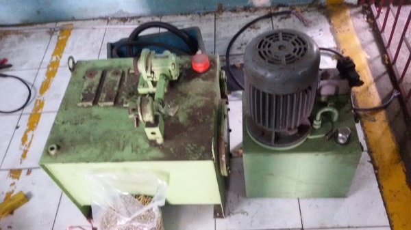 ขายถังไฮโดรลิก 2ใบ