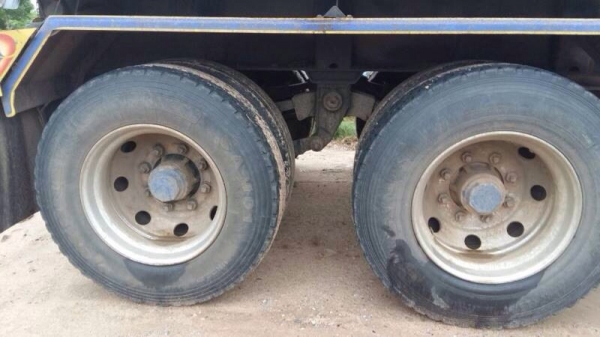 ขาย ลูกพ่วง3เพลาแท้ ยาว6.80เมตร ปี 56