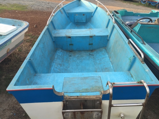 ขายเรือตกปลา 17ฟุต 32,000 บาท