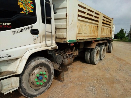 ขายด่วน  รถสิบล้อสองเพลาดั้มพ์ พ่วงแม่-ลูก  ISUZU  DECA 270  ปี 49   สภาพดีมาก  พร้อมใช้งาน  เอกสารพร้อม