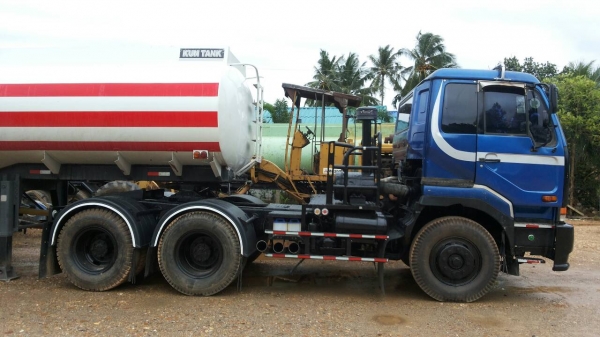 ขายรถบรรทุก 10 ล้อหัวลาก NISSAN CW50GT เครื่อง PE6 290 แรงม้า เอกสารเล่มทะเบียนพร้อม ราคา 480000