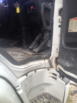 รถอีซูซุ 10 ล้อ หัวลาก GXZ 320 แรงม้า. ปี 49.  ( มีขาย 3 คัน. )    สนใจติดต่อ  081 - 6079515