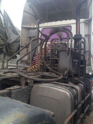 รถอีซูซุ 10 ล้อ หัวลาก GXZ 320 แรงม้า. ปี 49.  ( มีขาย 3 คัน. )    สนใจติดต่อ  081 - 6079515