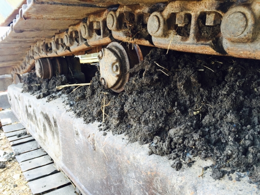 ขายKOMATSU PC200-3 สภาพใช้งานได้ ช่วงล่างสวย