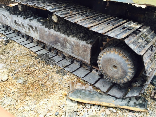 ขายKOMATSU PC200-3 สภาพใช้งานได้ ช่วงล่างสวย