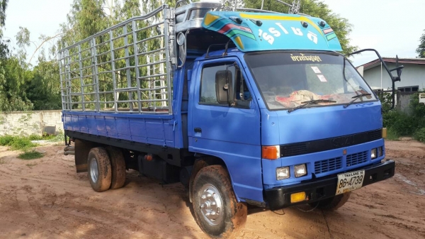 6ล้อISUZU NPR115แรง