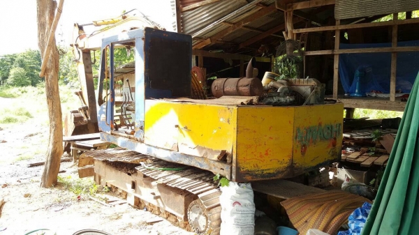 ขายแบคโฮ HITACHI EX120-2 สภาพใช้งานได้ปกติ เครื่อง 6BD1 165 แรงม้า ปั้มดี ช่วงล่างใบแทรคมีหักบ้าง ราคาต่อรองได้ครับ