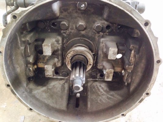 เกียร์ZF16สปีดนอก พร้อมเกียร์ฝาก