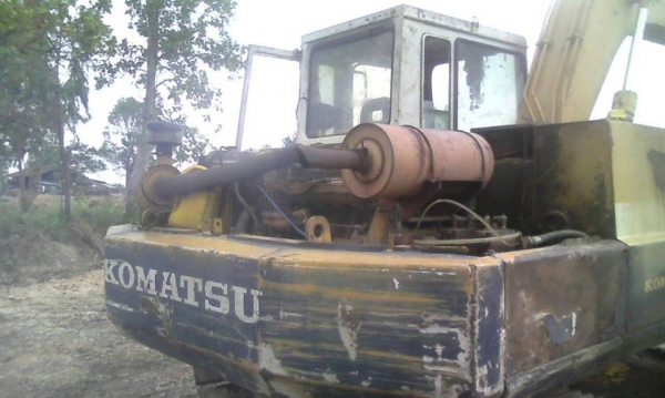 ขายรถขุดแบ็คโค KOMATSU PC100-3 บูมสวย เอวดี เครื่องปั๊มดี สภาพพร้อมใช้งาน