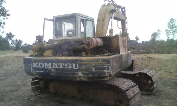 ขายรถขุดแบ็คโค KOMATSU PC100-3 บูมสวย เอวดี เครื่องปั๊มดี สภาพพร้อมใช้งาน