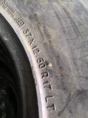 ยางBF ALL 37-12.5-15  ติดล้อนอกมา สวยๆ 1ชุดครับ