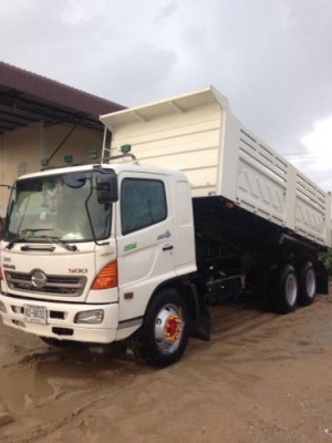 HINO MEGA รุ่นFM8J 251แรง S500 ปี53 รถมือเดียวดั๊มพ์สามมิตรลอนเฉียง เครื่องดีเกียร์แน่น คัสซีสวย มีระบบลากพ่วง มี2คันให้เลือก การันตีเรื่องประหยัดน้ำมัน