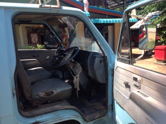 NKR 110 แรง ปี  36  รถตามภาพ  ราคา  285,000 บาท