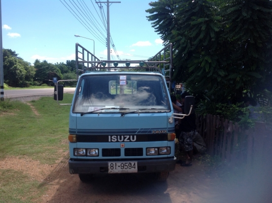 NKR 110 แรง ปี  36  รถตามภาพ  ราคา  285,000 บาท