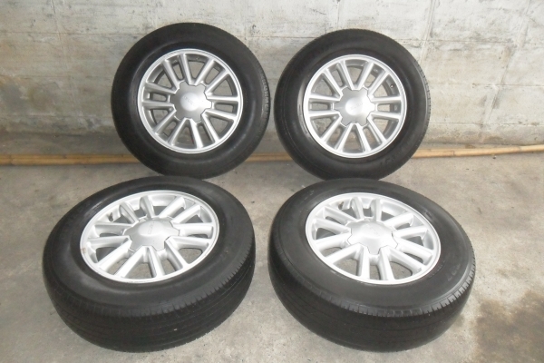 ล้อแม็ก 16นิ้ว 6รู อีซูสุ พร้อมยาง สวยๆ 4 ล้อ ราคา 7900 บาท