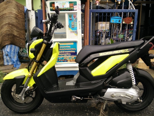 HONDA ZOOMER X ตัวใหม่ไมล์แดง รถปลายปี2014วิ่ง2xxxโล สีเหลืองมะนาว สวยเปรี้ยวไม่ซ้ำใคร พร้อมใช้งาน