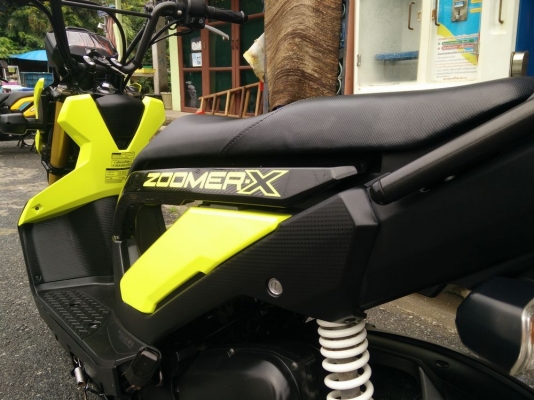 HONDA ZOOMER X ตัวใหม่ไมล์แดง รถปลายปี2014วิ่ง2xxxโล สีเหลืองมะนาว สวยเปรี้ยวไม่ซ้ำใคร พร้อมใช้งาน