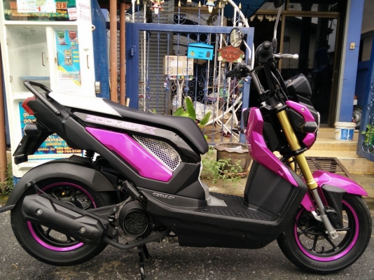 HONDA ZOOMER X ตัวใหม่ไมล์แดง รถปลายปี2014วิ่ง2xxxโล สีชมพูดำ สวยหวานไม่ซ้ำใคร พร้อมใช้งาน