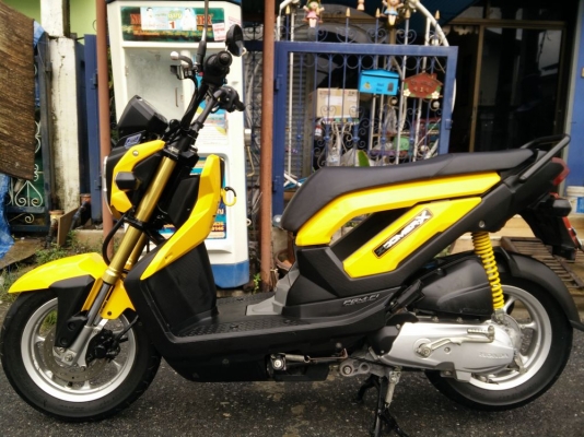 HONDA ZOOMER X รถปลายปี2014วิ่ง4xxxโล สีเหลืองดำ สียอดนิยม รถสวยพร้อมใช้งาน ราคาเบาๆ