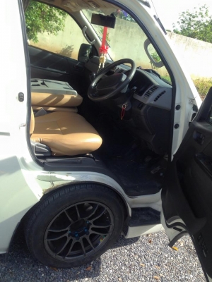 HIACE หลังคาต่ำ ปี 2005 รถเดิมๆ HIACE หลังคาต่ำ ปี 2005 รถเดิมๆ