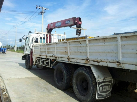 ขายรถบรรทุก10ล้อ มีเครน