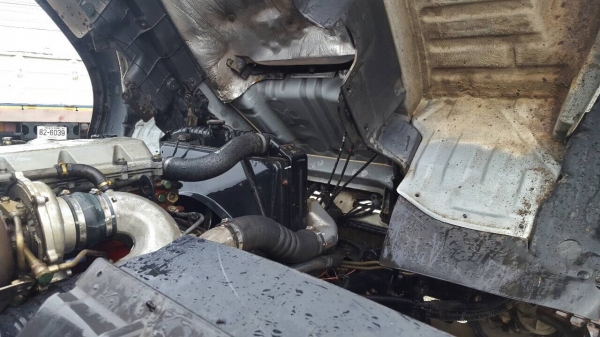 ขาย HINO MEGA 220 แรงม้า แทงค์น้ำมัน 16000 ลิตร ขาย HINO MEGA 220 แรงม้า แทงค์น้ำมัน 16000 ลิตร