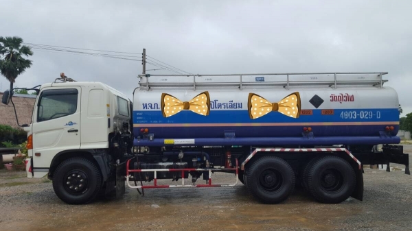 ขาย HINO MEGA 220 แรงม้า แทงค์น้ำมัน 16000 ลิตร ขาย HINO MEGA 220 แรงม้า แทงค์น้ำมัน 16000 ลิตร