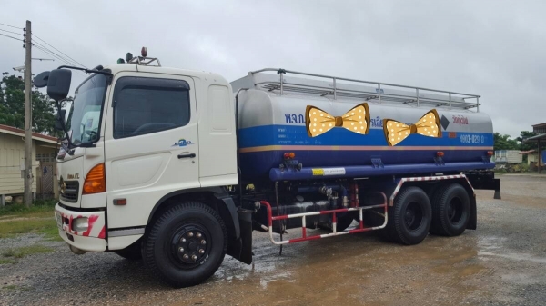 ขาย HINO MEGA 220 แรงม้า แทงค์น้ำมัน 16000 ลิตร ขาย HINO MEGA 220 แรงม้า แทงค์น้ำมัน 16000 ลิตร