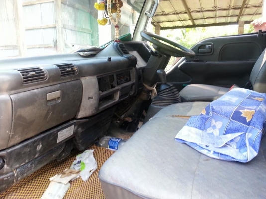 ขายดั้ม3คิว ISUZU NKR88แรง เครื่องดีแคชซีสวย สภาพพร้อมใช้งาน เอกสารพร้อมโอน สนใจโทร 090-8588220คุณนะ 093-3258446คุณบิว หรือเข้าดูสินค้าอื่นๆได้ที่ www.truck.in.th/498 หรือเพจFacebook ณรงค์ ซื้อขายรถมือสอง (เว็บไซต์ส่วนตัว) หรือFacebook ตลาดรถมือสอง คุณนะ