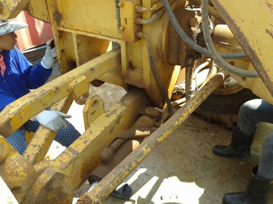 ขายรถเกรดCAT140Gพร้อมใช้งาน ขายรถเกรดCAT140Gพร้อมใช้งาน