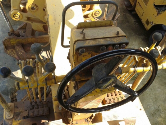 ขายรถเกรดCAT140Gพร้อมใช้งาน ขายรถเกรดCAT140Gพร้อมใช้งาน