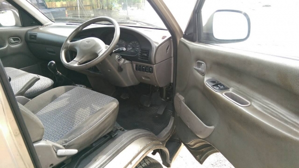 รถตู้ KIA pregio 2003 รถตู้ KIA pregio 2003