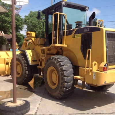 รถตักล้อยาง