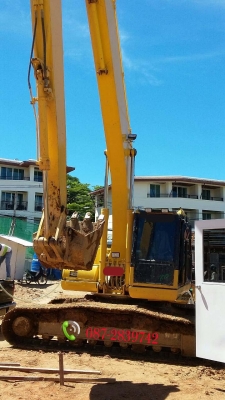 ขายดาวน์ จำนวน 3 คัน รถแบคโฮบูมยาว Komatsu PC200LC-8M0