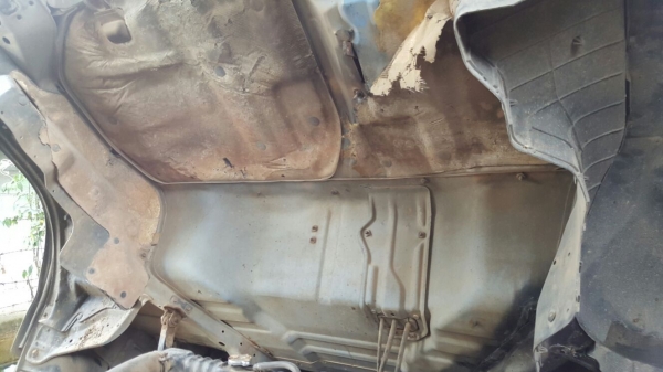 รถอีซุซุ 6 ล้อดั้ม NPR / เปลื่ยนเครื่อง 125 แรงม้า ปี 46.    สนใจติดต่อ  081 - 6079515