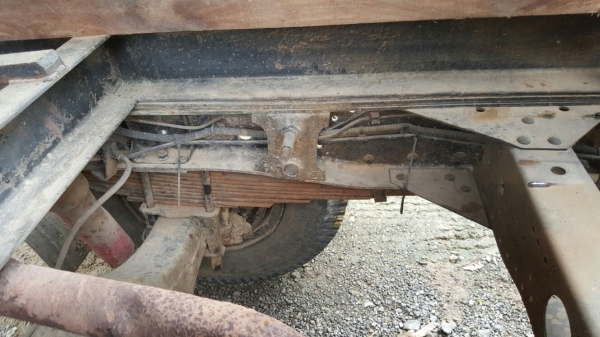 รถอีซุซุ 6 ล้อดั้ม NPR / เปลื่ยนเครื่อง 125 แรงม้า ปี 46.    สนใจติดต่อ  081 - 6079515