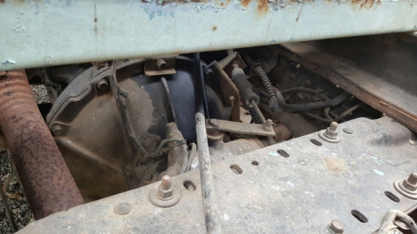 รถอีซุซุ 6 ล้อดั้ม NPR / เปลื่ยนเครื่อง 125 แรงม้า ปี 46.    สนใจติดต่อ  081 - 6079515