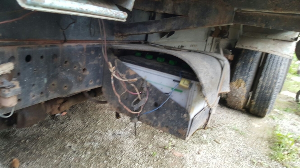 รถอีซุซุ 6 ล้อดั้ม NPR / เปลื่ยนเครื่อง 125 แรงม้า ปี 46.    สนใจติดต่อ  081 - 6079515