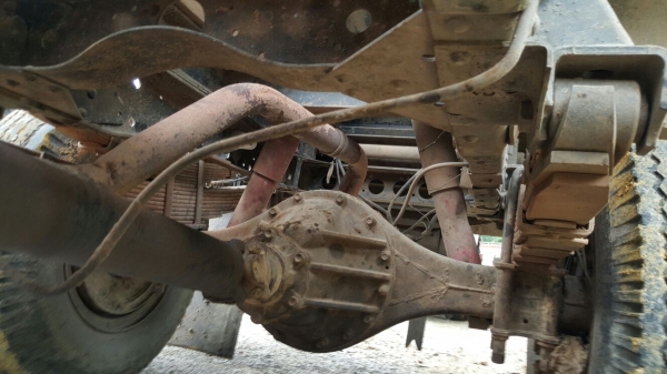 รถอีซุซุ 6 ล้อดั้ม NPR / เปลื่ยนเครื่อง 125 แรงม้า ปี 46.    สนใจติดต่อ  081 - 6079515