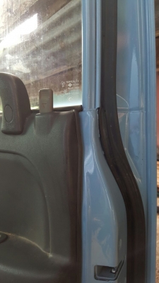 รถอีซุซุ 6 ล้อดั้ม NPR / เปลื่ยนเครื่อง 125 แรงม้า ปี 46.    สนใจติดต่อ  081 - 6079515