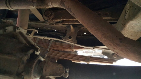 รถอีซุซุ 6 ล้อดั้ม NPR / เปลื่ยนเครื่อง 125 แรงม้า ปี 46.    สนใจติดต่อ  081 - 6079515